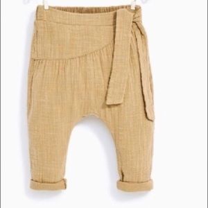 Cutest Zara harem pants w tie, 6-9 mos
